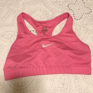 Nike pro sports bra